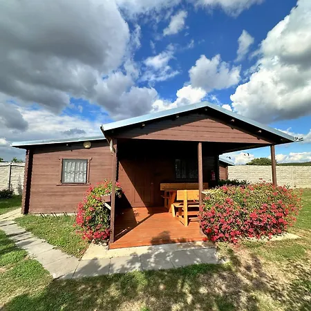 1 Apartment *