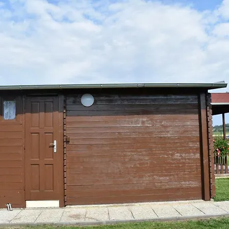 1 Apartment *